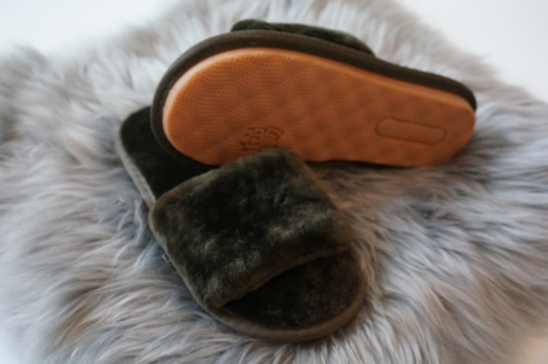 Sheared Sheepskin Slippers - Dark Green