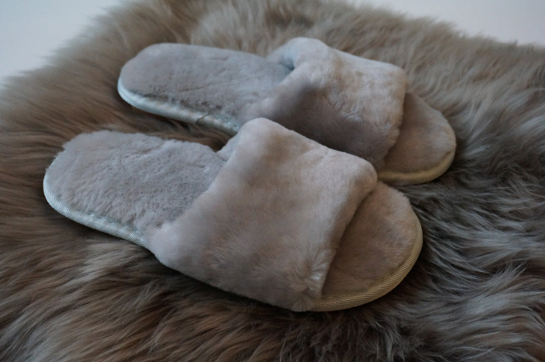 Sheared Sheepskin Slippers - White Grey