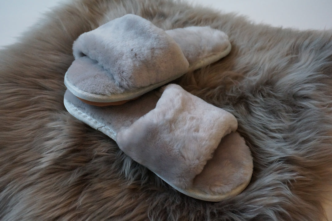 Sheared Sheepskin Slippers - White Grey