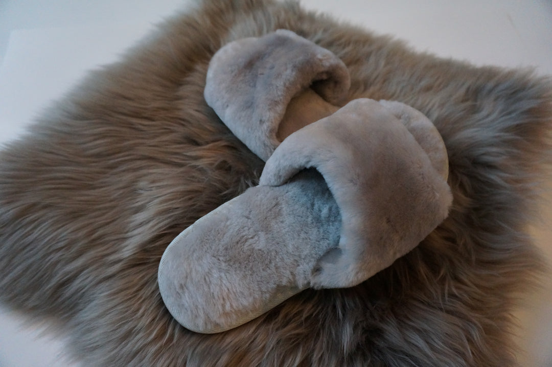 Sheared Sheepskin Slippers - White Grey